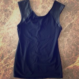 Black mixed material tank